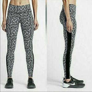 Nike Legend Tights Leggings
